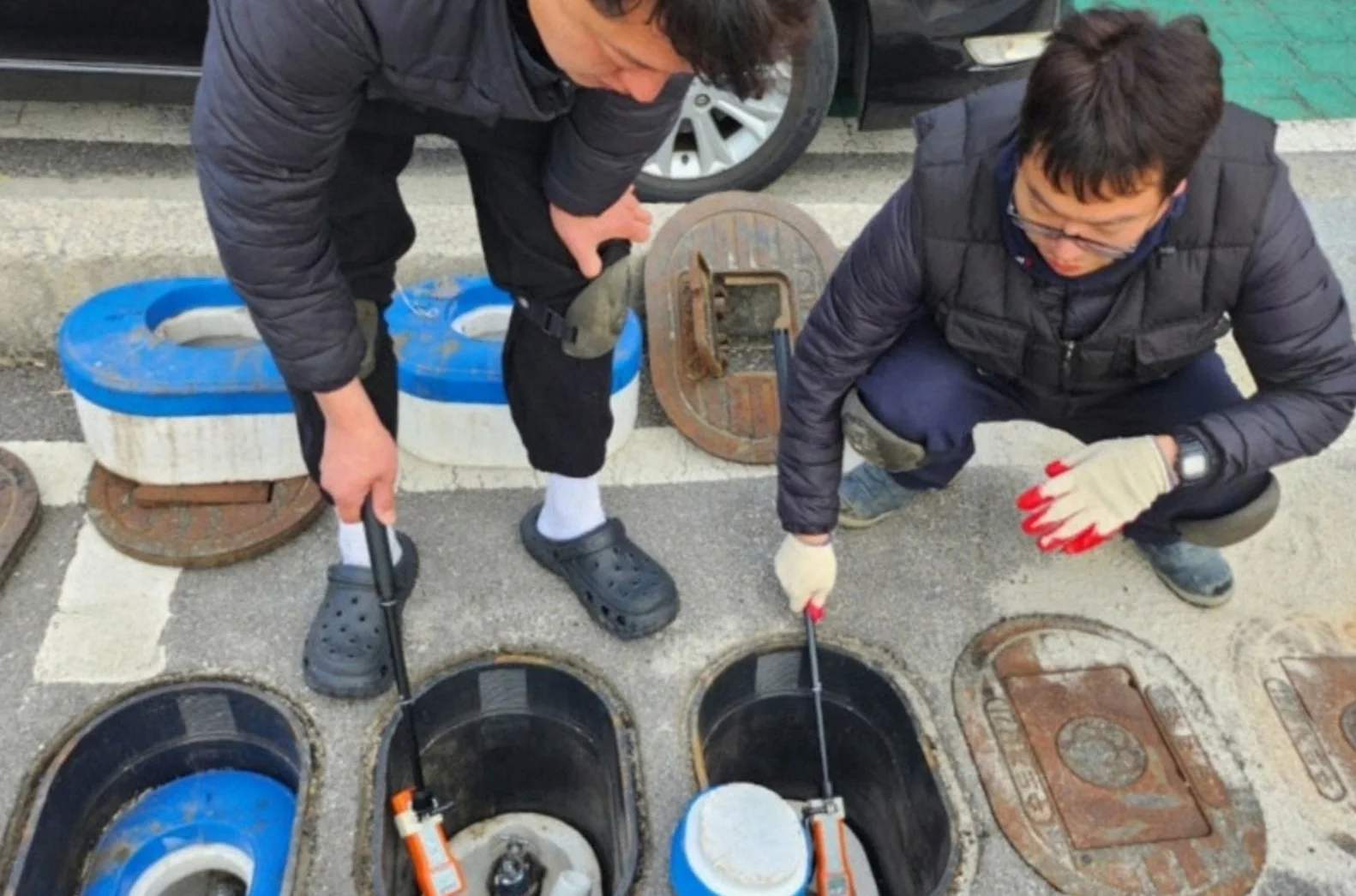 화순 누수탐지 실제 현장 - 계량기 주변 실외에서 가스 반응을 확인했습니다